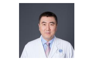 鞠强主任医师擅长痤疮与玫瑰痤疮的诊治